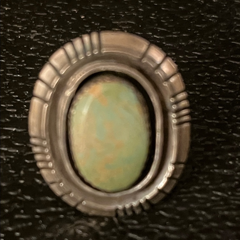 Vintage date of American turquoise and sterling silver ring size 7